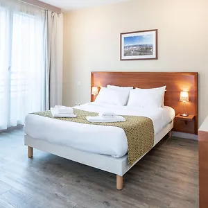 *** Appart hôtel Residhotel Grenette France
