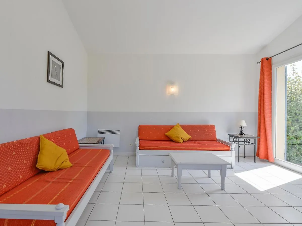 Residence Sun Hols Les Rives du Lac Saint-Saturnin-lès-Avignon France